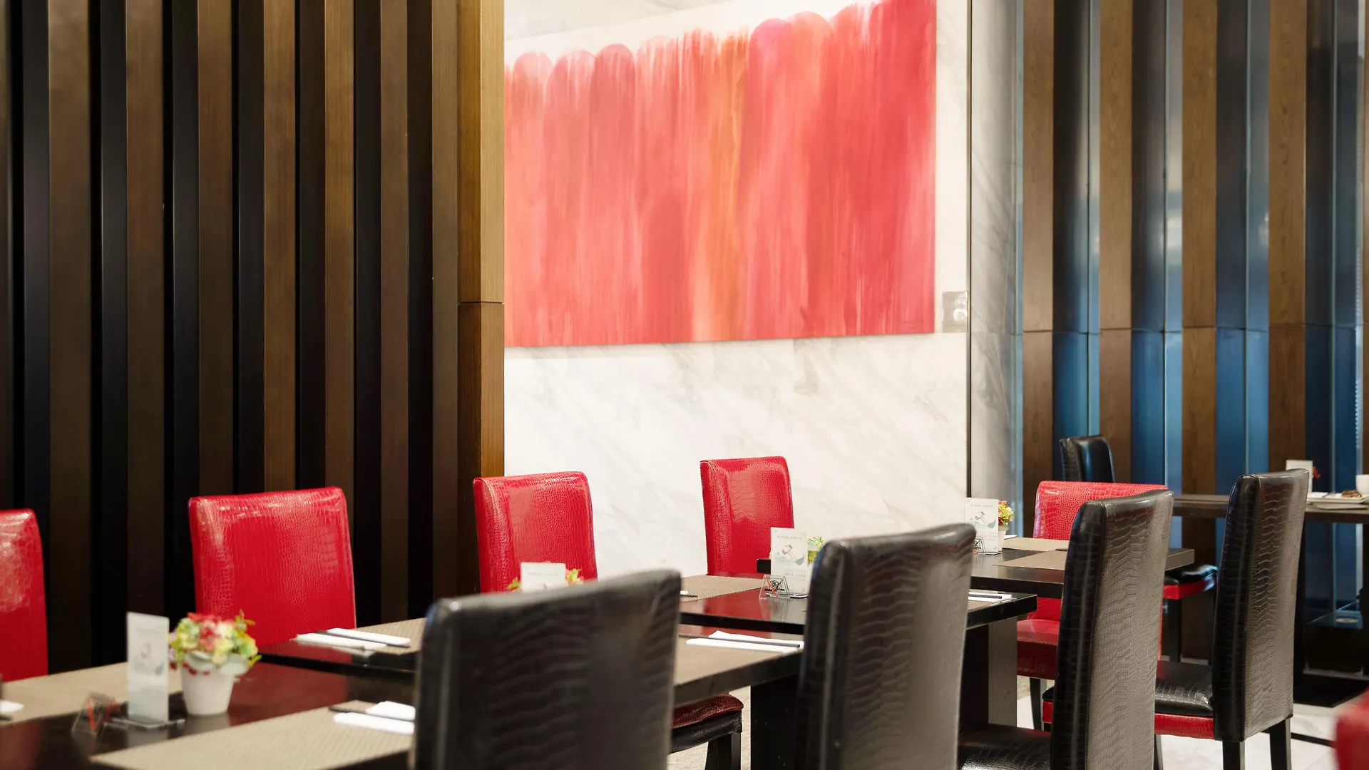 Hotel Holiday Inn Shanghai Hongqiao West By Ihg Qingpu