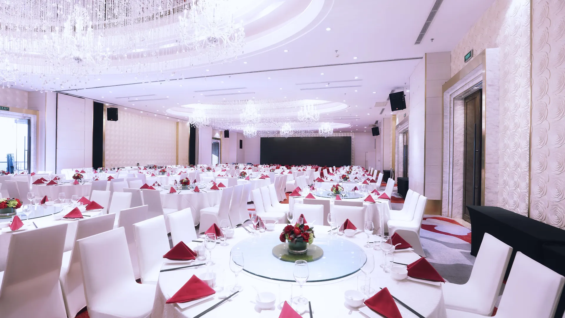 Holiday Inn Shanghai Hongqiao West By Ihg Qingpu Cina